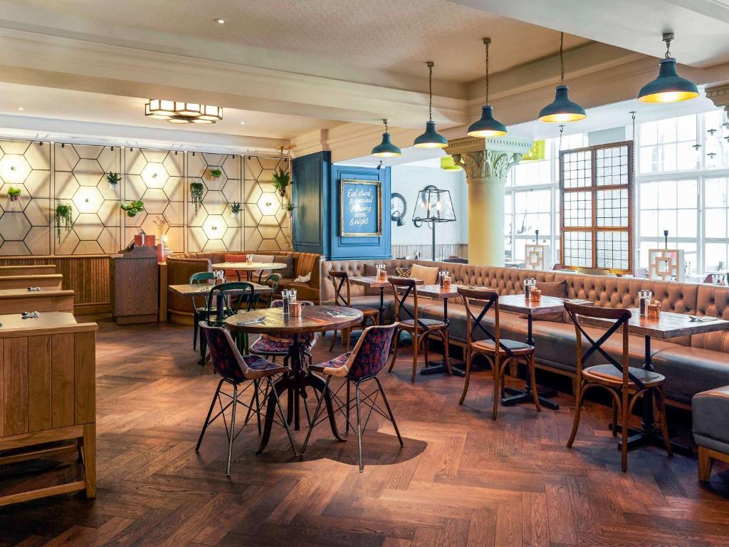 Thecha Bar Experience